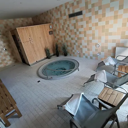 Rajska Zahrada 4* Nove Mesto nad Metuji