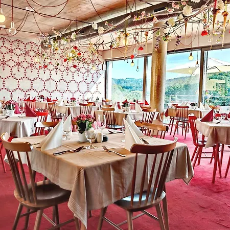 Rajska Zahrada Hotel 4*