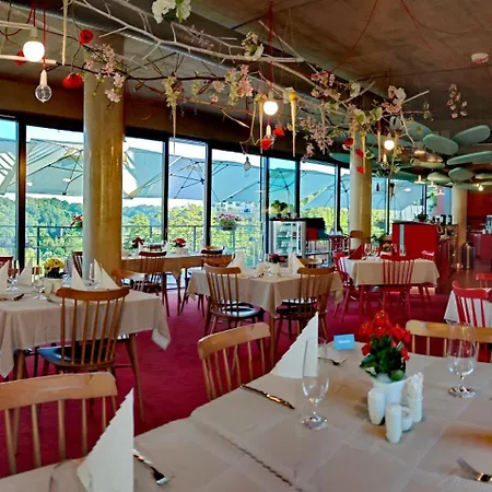 Rajská Zahrada Hotel 4*