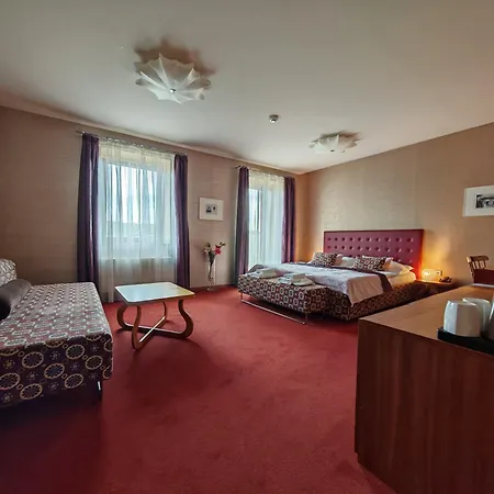 Hotel Rajska Zahrada Nove Mesto nad Metuji