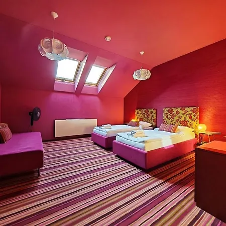 Hotel Rajska Zahrada Nove Mesto nad Metuji
