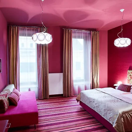 Rajská Zahrada Hotel 4*