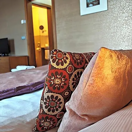 Hotel Rajska Zahrada Nové Město nad Metují