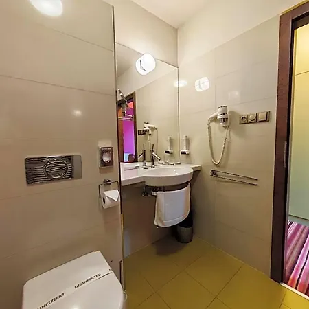 Rajská Zahrada 4*